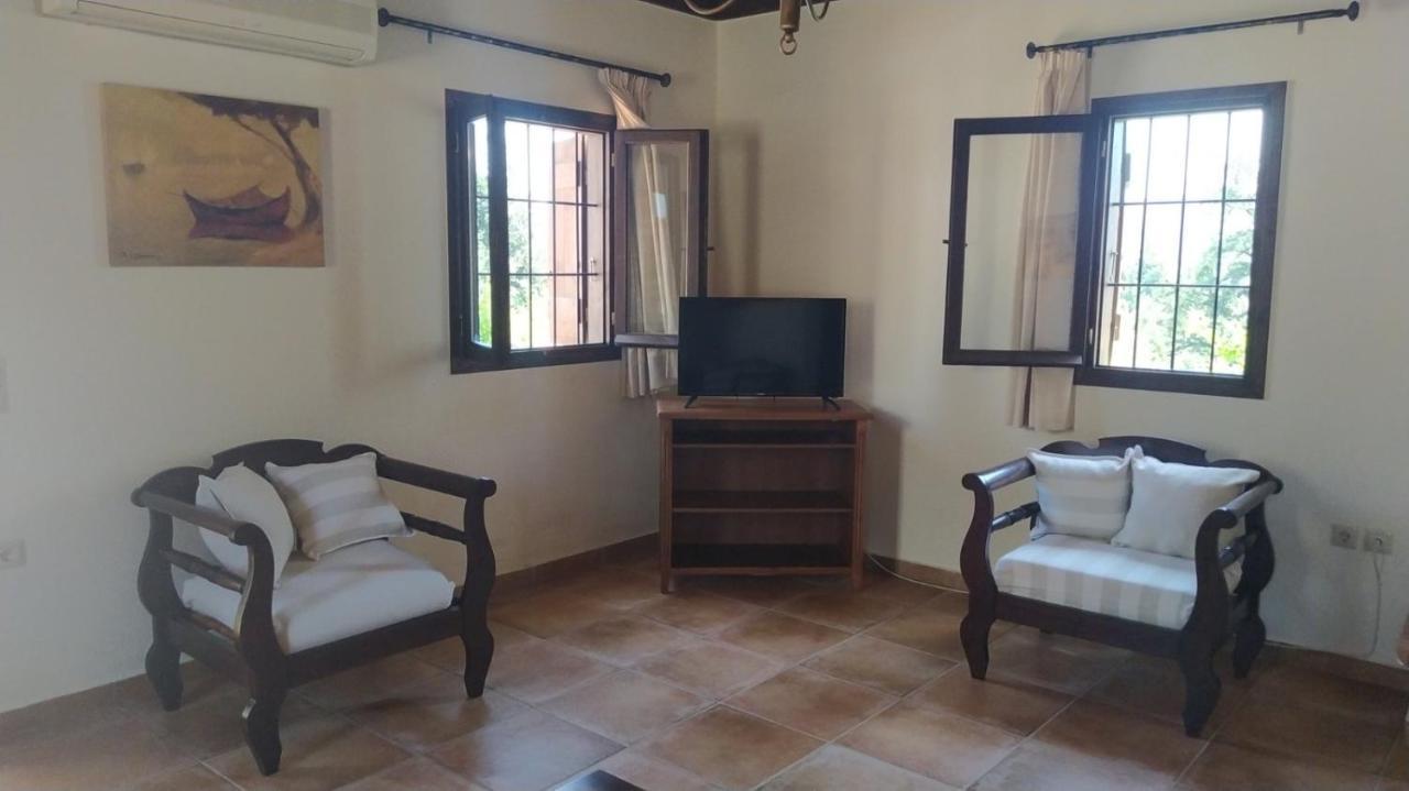 Douliana Villas ภายนอก รูปภาพ