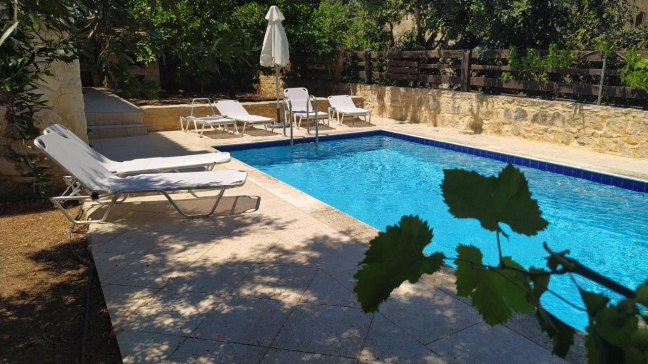 Douliana Villas ภายนอก รูปภาพ